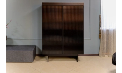 Витрина Saloni Hiro