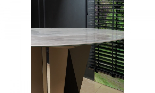 Обеденный стол Saloni Vera