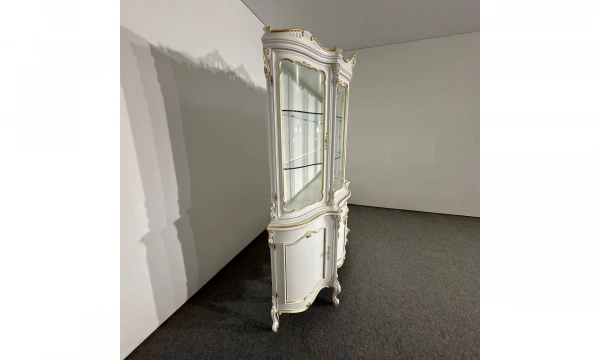 Витрина Pinotti Roberto