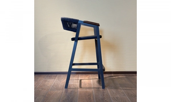 Уличный барный стул Saloni Udo