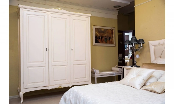 Комплект мебели в спальню Giogio Casa Memorie Veneziane (кровать, шкаф, тумбы, пуф, столик)