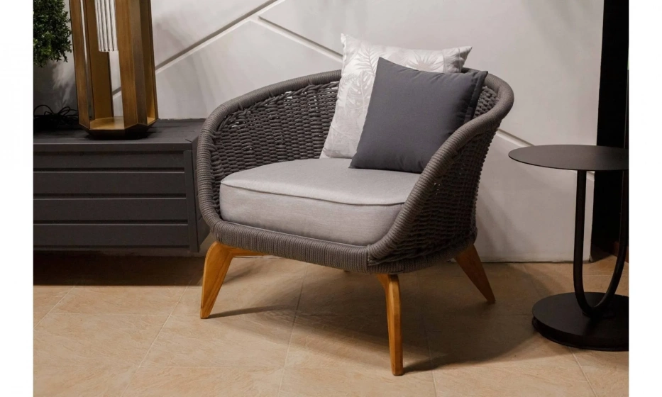 Кресло уличное с подушками - фото 1