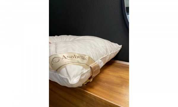 Подушка Assabella 70*70 см.