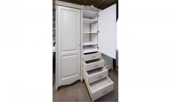 Шкаф 3 двери Kreind Elegance