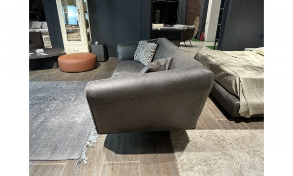 Диван Saloni New Castle