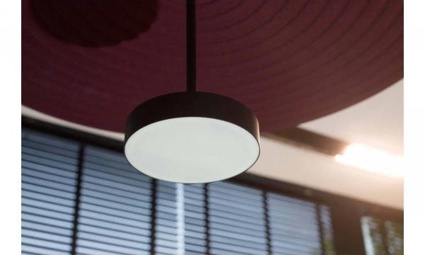 PENTA PENTA светильник подвесной FEEL MEDIUM H97 matt black BrickRed