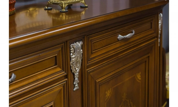 Vaccari Giovanniкомод