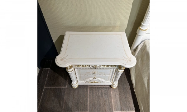 Прикроватная тумбочка Valderamobili Luigi XVI